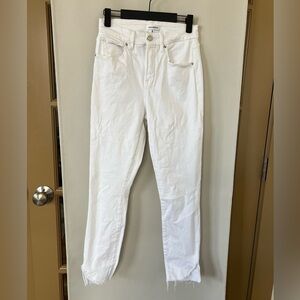 Good American Women’s 8/29 White Raw Hem Skinny Jeans